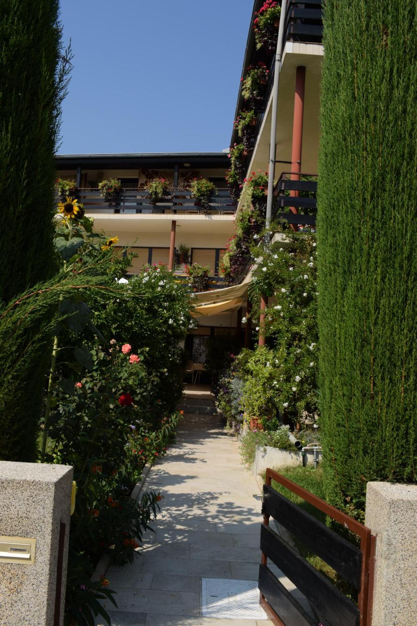 Rooms Vila Mautner Vodice Luaran gambar