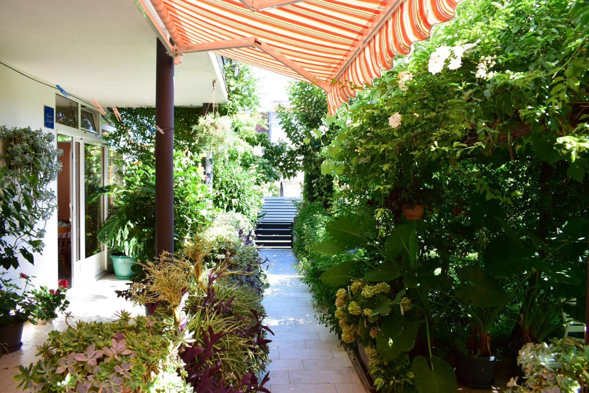 Rooms Vila Mautner Vodice Luaran gambar