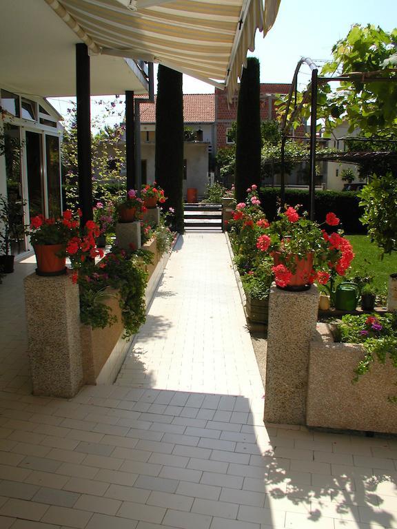 Rooms Vila Mautner Vodice Luaran gambar