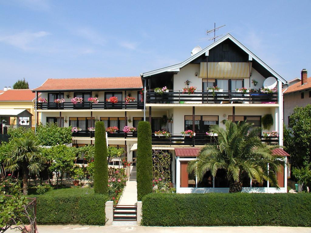 Rooms Vila Mautner Vodice Luaran gambar