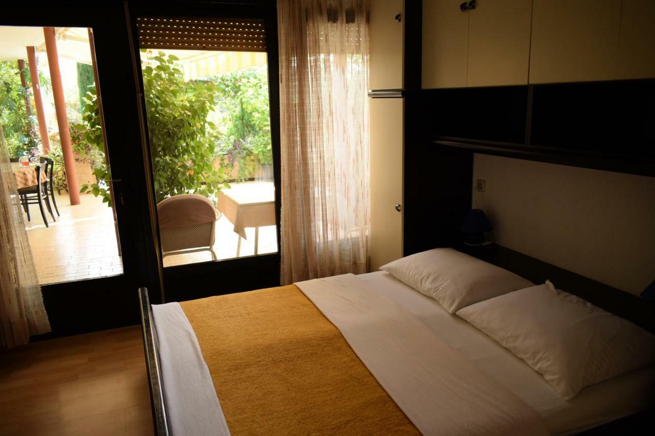 Rooms Vila Mautner Vodice Luaran gambar